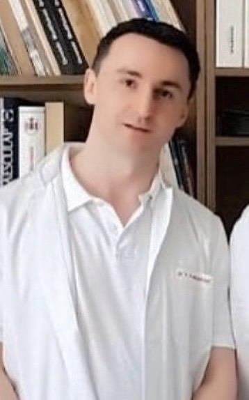 dr Vanja Alibegović